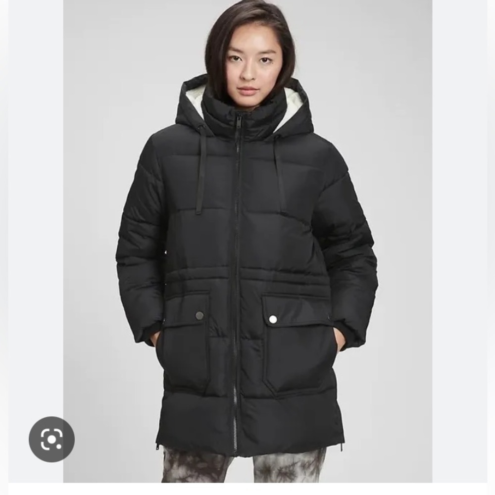 Gap Black Women’s Puffer Coat NWT❤️